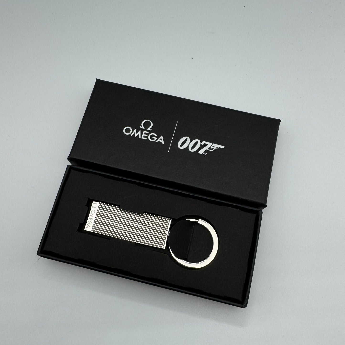 Omega James Bond 007 Milanese Key Ring