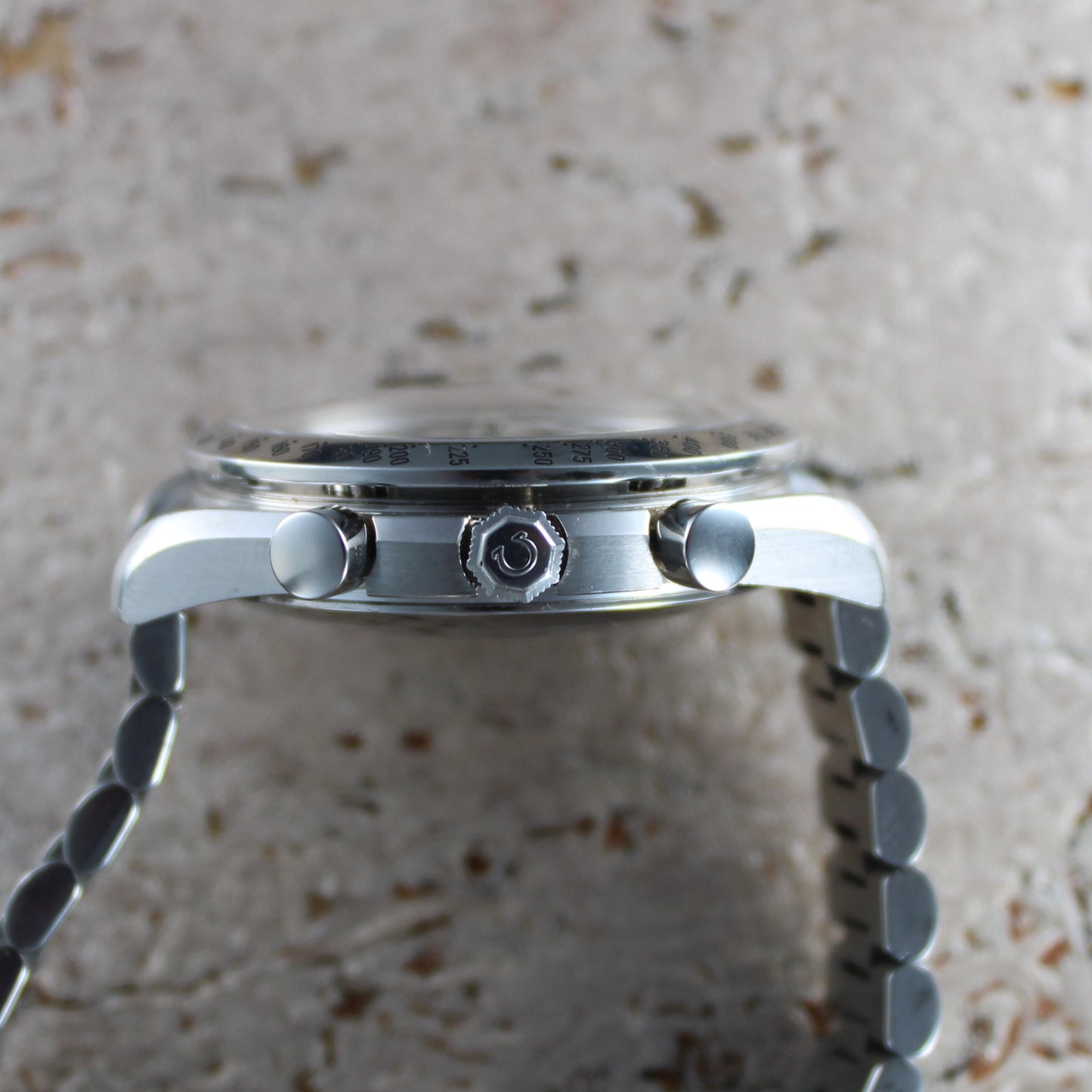 Omega Speedmaster Reverse Panda Chronograph 3511.50 1999